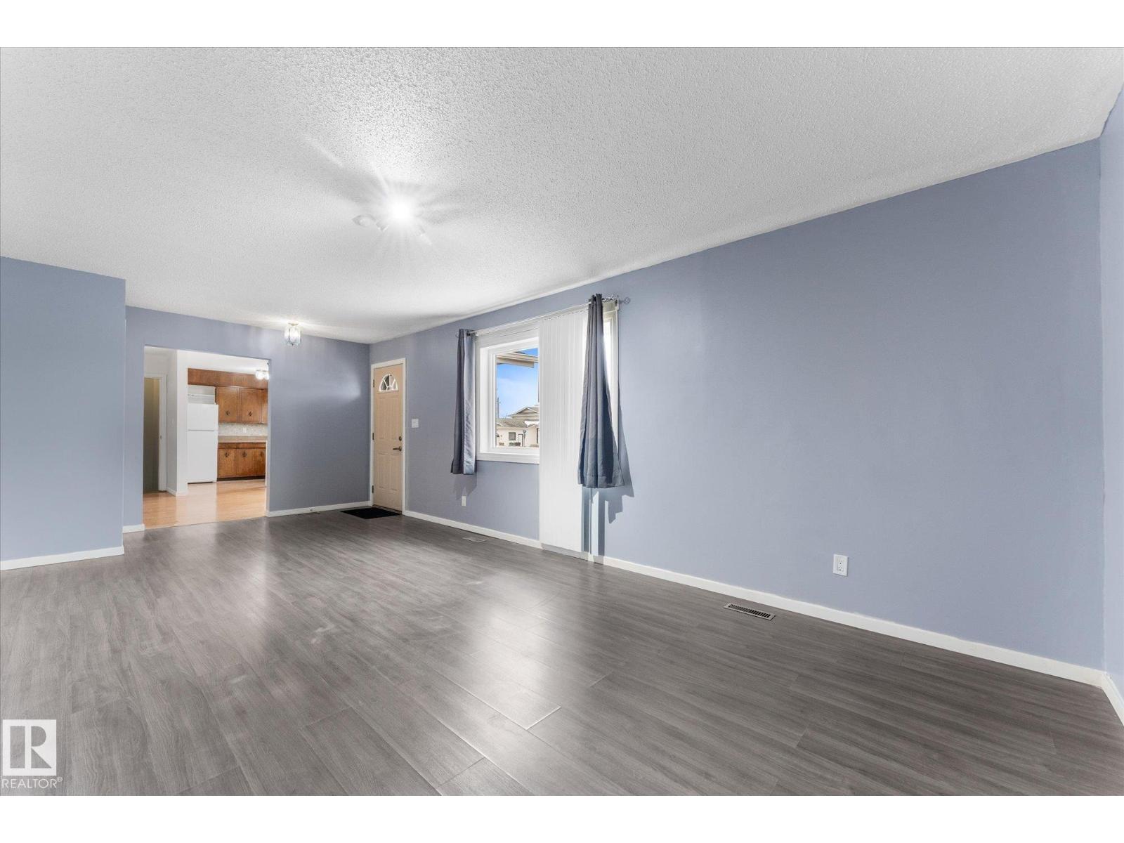4520 54 Av, Leduc, Alberta  T9E 5W1 - Photo 3 - E4480637