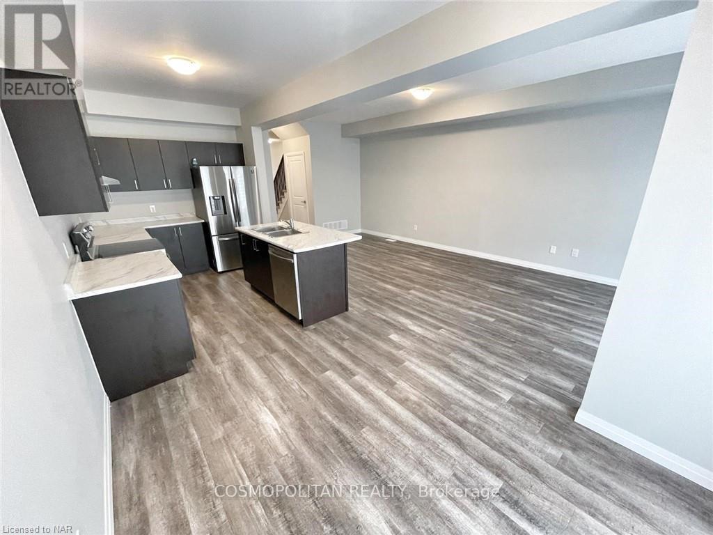 6715 Cropp St Street, Niagara Falls, Ontario  L2E 0B7 - Photo 12 - X12956358