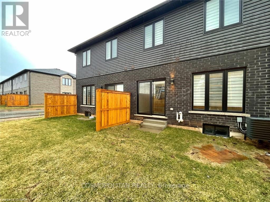 6715 Cropp St Street, Niagara Falls, Ontario  L2E 0B7 - Photo 31 - X12956358