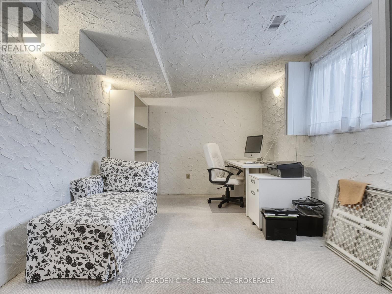 102 Meredith Drive, St. Catharines, Ontario  L2M 6C7 - Photo 26 - X12956364