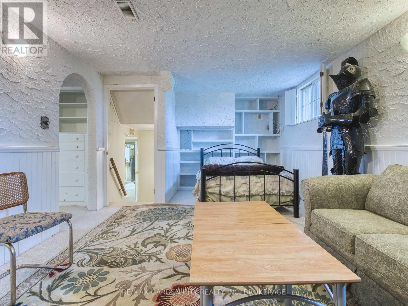 102 Meredith Drive, St. Catharines, Ontario  L2M 6C7 - Photo 27 - X12956364