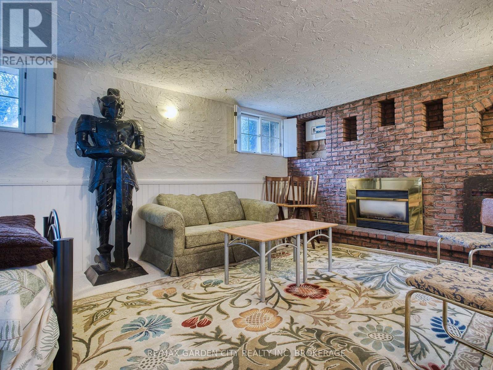 102 Meredith Drive, St. Catharines, Ontario  L2M 6C7 - Photo 28 - X12956364