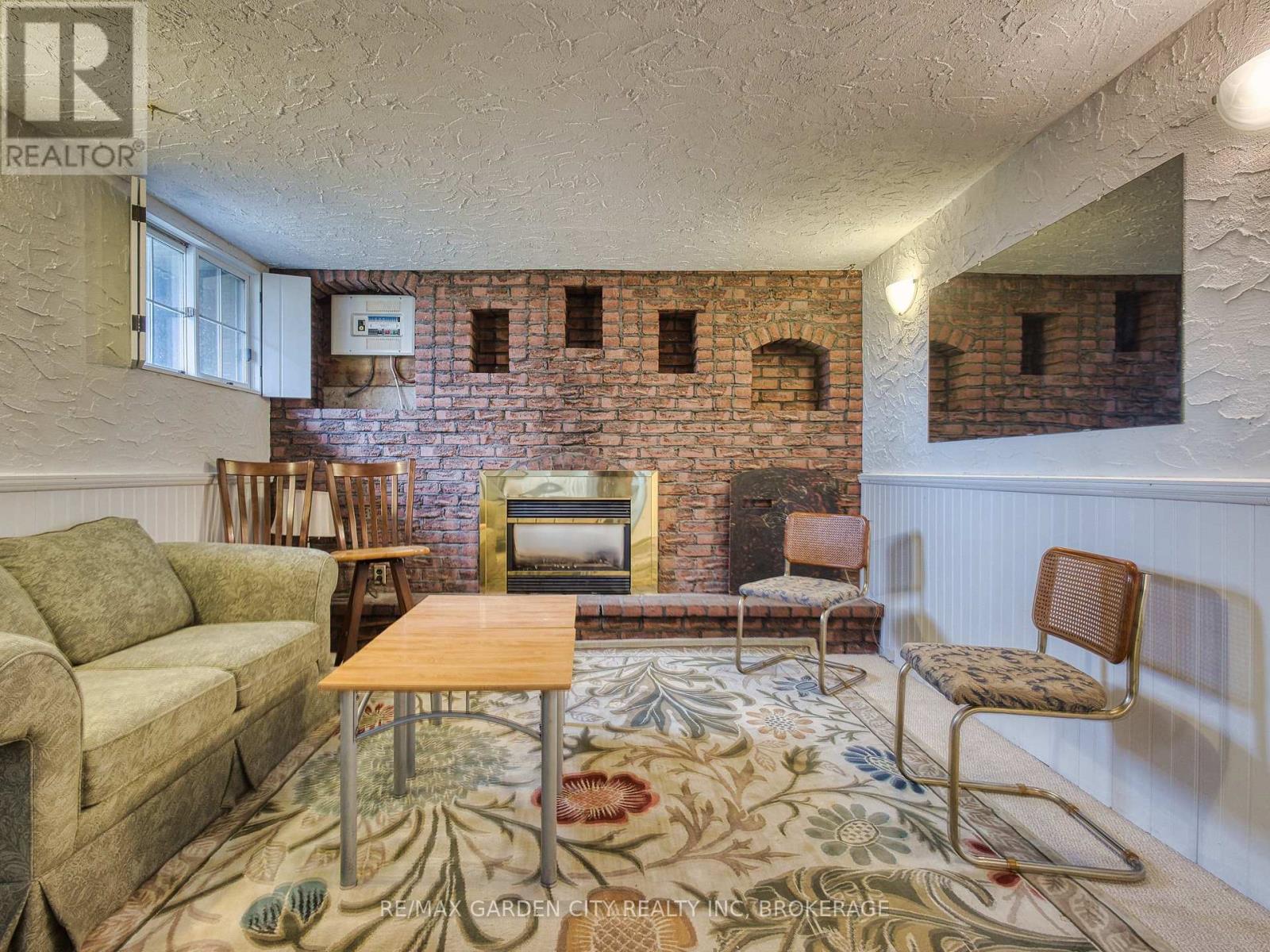 102 Meredith Drive, St. Catharines, Ontario  L2M 6C7 - Photo 29 - X12956364