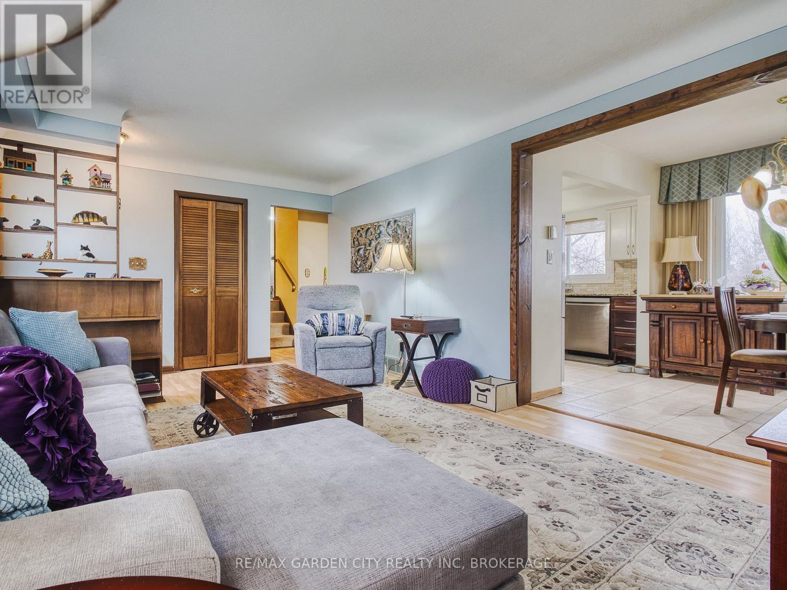 102 Meredith Drive, St. Catharines, Ontario  L2M 6C7 - Photo 9 - X12956364