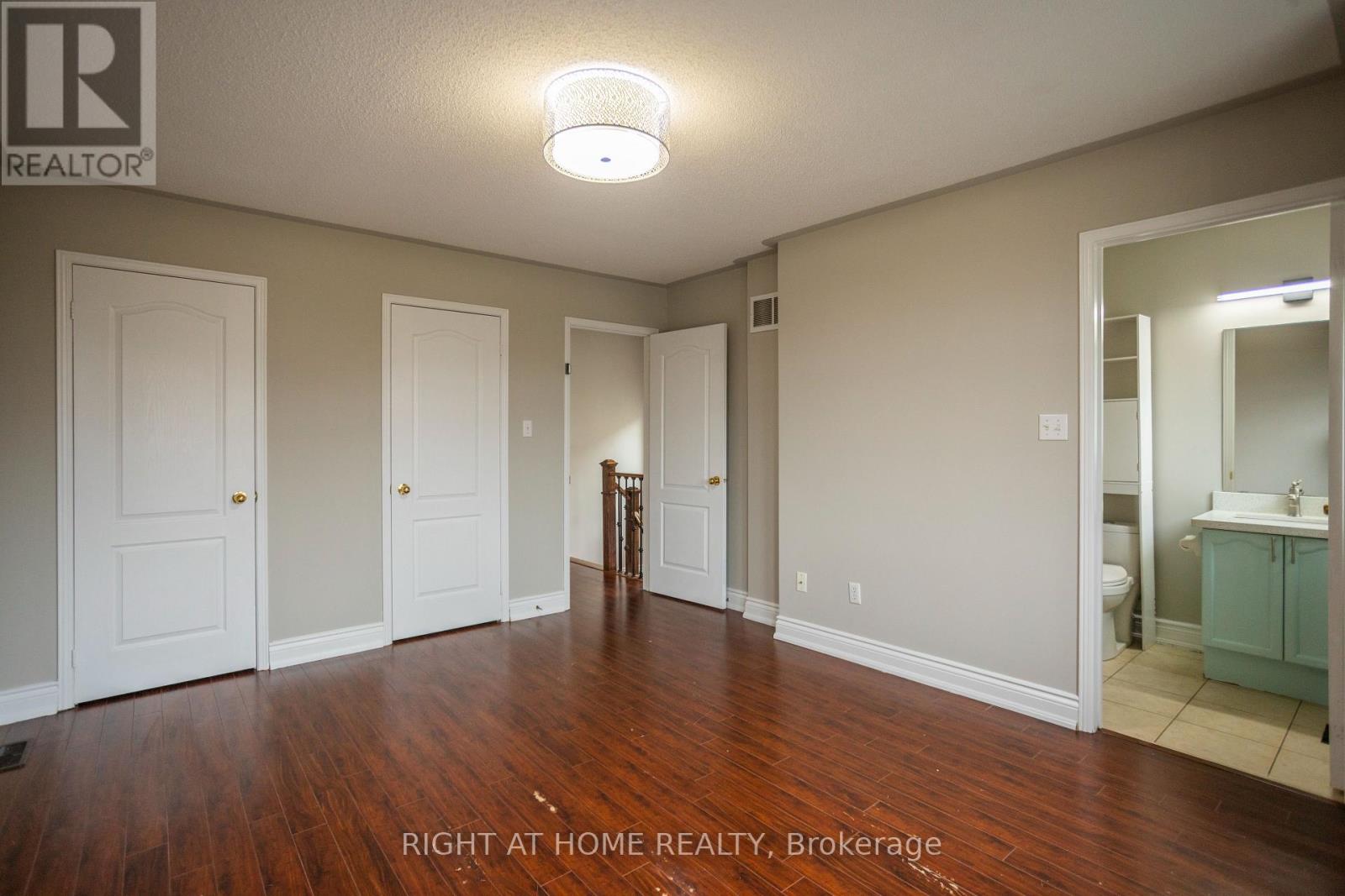 4 Wicklow Road, Brampton, Ontario  L6X 0J7 - Photo 14 - W12956368