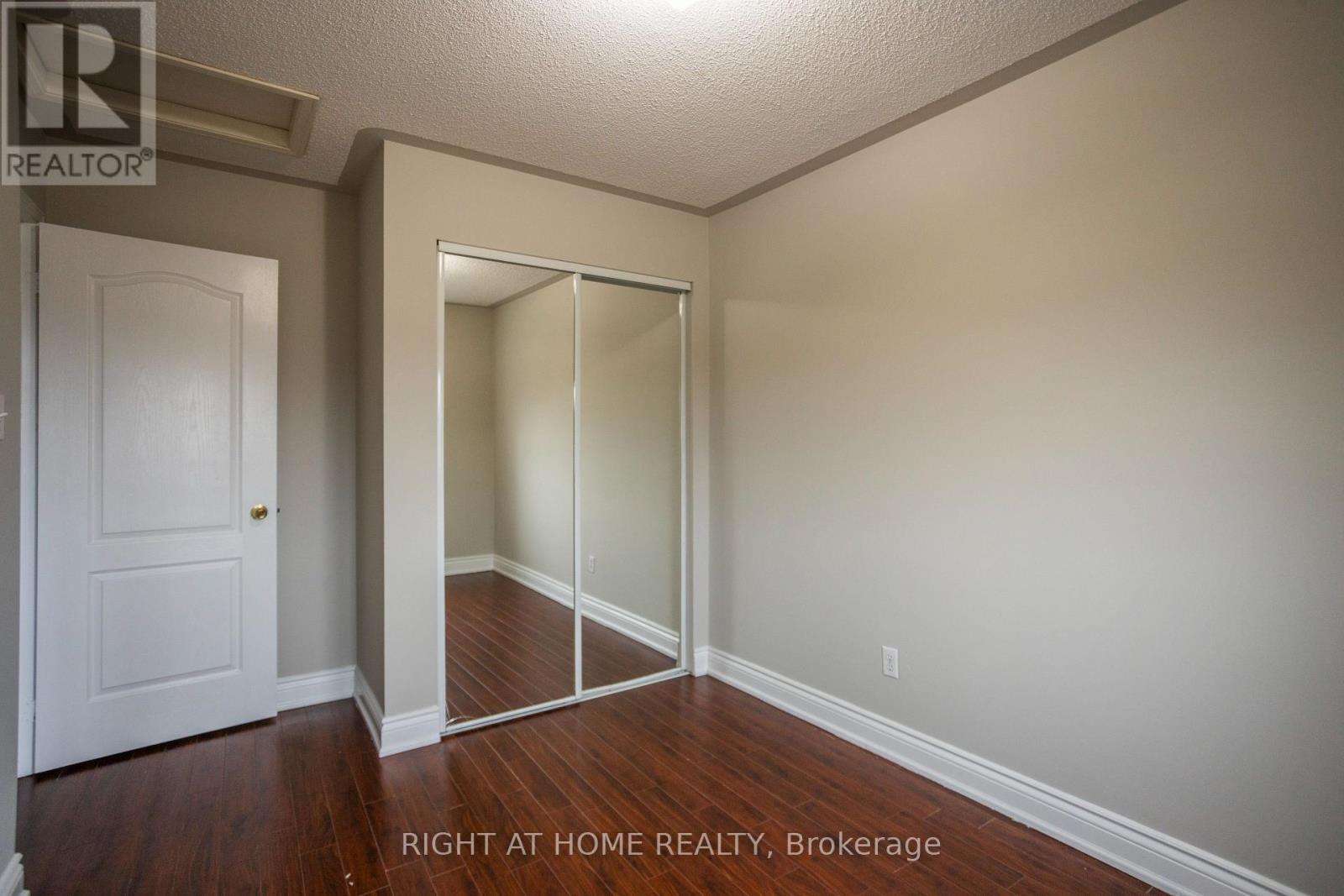 4 Wicklow Road, Brampton, Ontario  L6X 0J7 - Photo 18 - W12956368