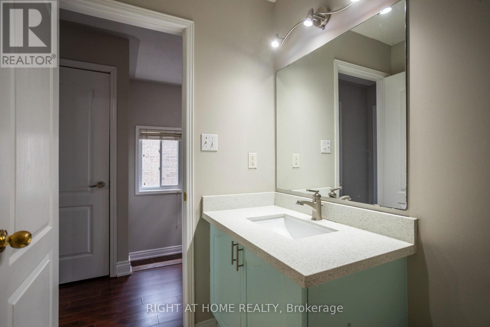 4 Wicklow Road, Brampton, Ontario  L6X 0J7 - Photo 19 - W12956368