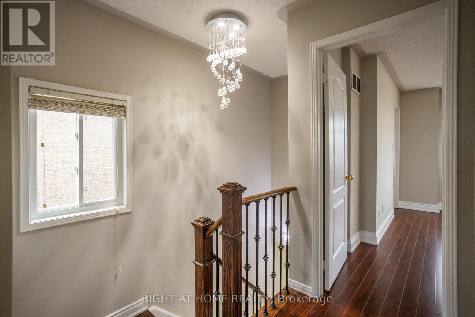 4 Wicklow Road, Brampton, Ontario  L6X 0J7 - Photo 23 - W12956368