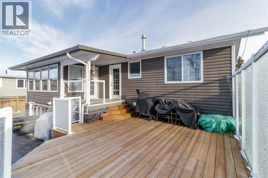 37 Northstar Drive, Lacombe, Alberta  T4L 1R7 - Photo 11 - A2296392