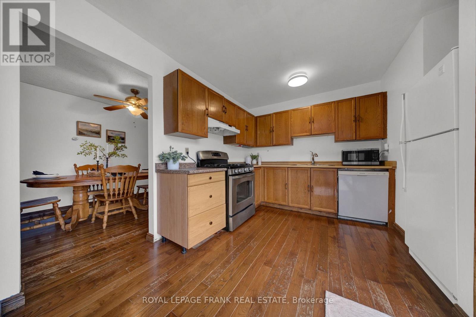 2 Fairbairn Court, Clarington, Ontario  L1C 4K9 - Photo 15 - E12950908