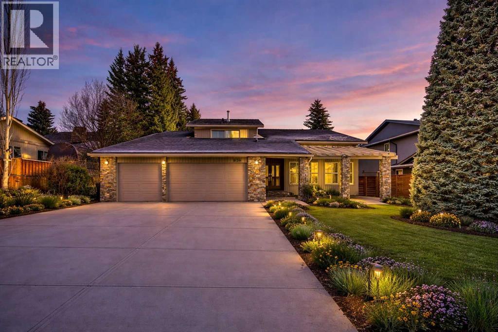 636 Varsity Estates Crescent Nw, Calgary, Alberta  T3B 3C7 - Photo 1 - A2298990