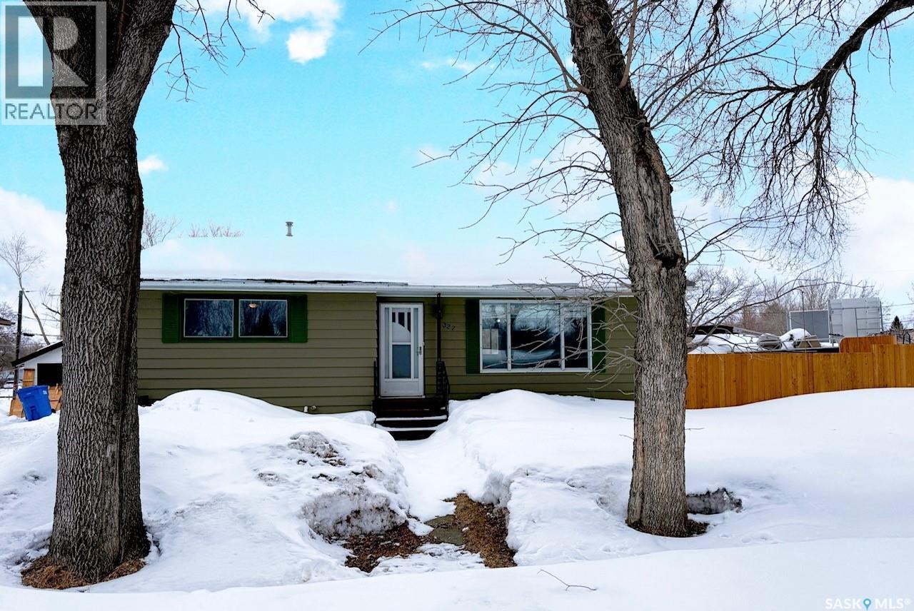 327 Wallace Street, Kamsack, Saskatchewan  S0A 1S0 - Photo 2 - SK032017