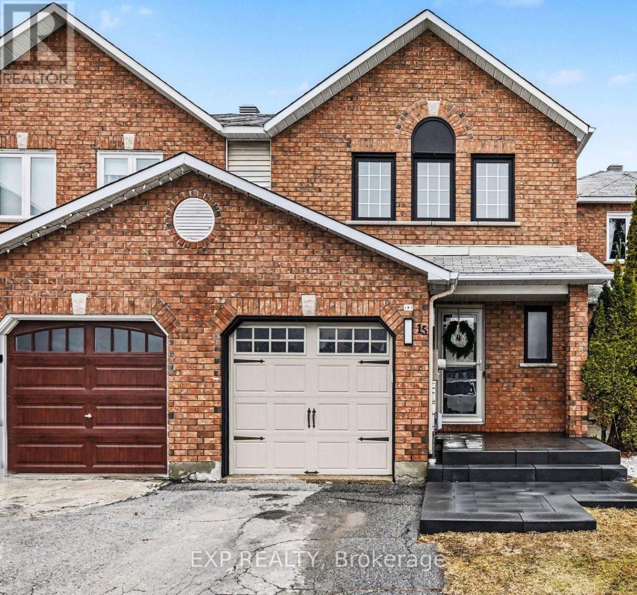 15 Hendrie Court, Ottawa, Ontario  K2L 4A4 - Photo 2 - X12868868