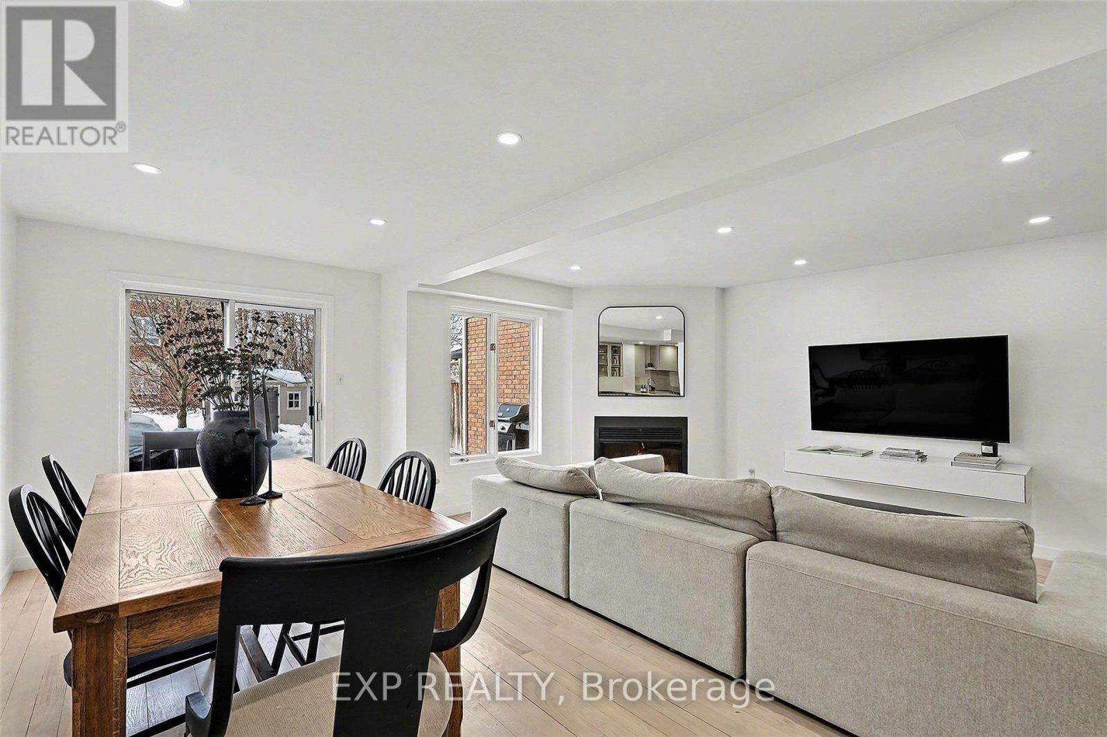 15 Hendrie Court, Ottawa, Ontario  K2L 4A4 - Photo 13 - X12868868