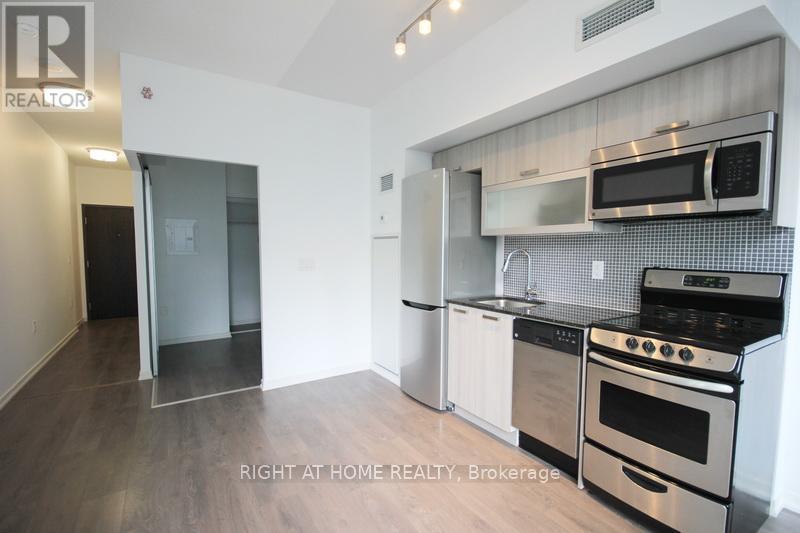 831w - 36 Lisgar Street, Toronto, Ontario  M6J 0C7 - Photo 17 - C12956386