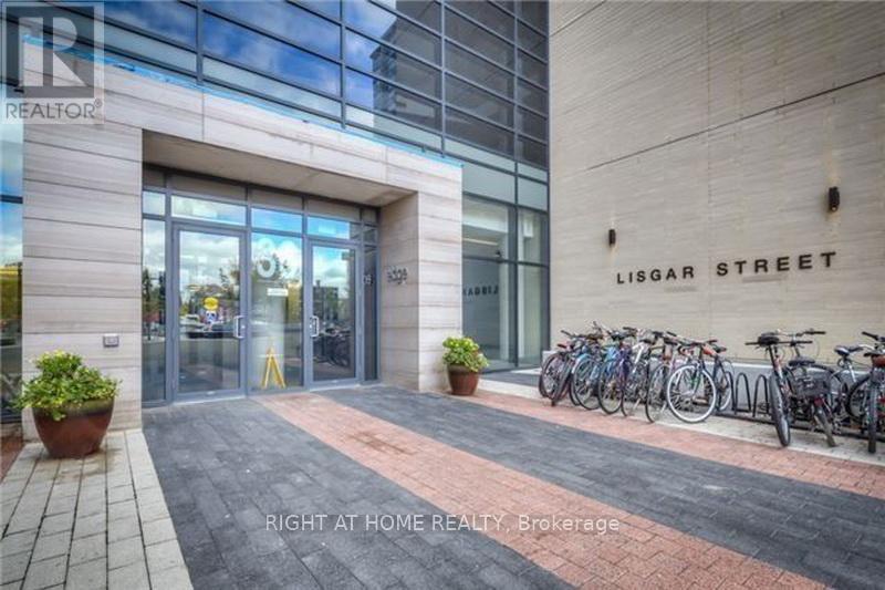 831w - 36 Lisgar Street, Toronto, Ontario  M6J 0C7 - Photo 2 - C12956386