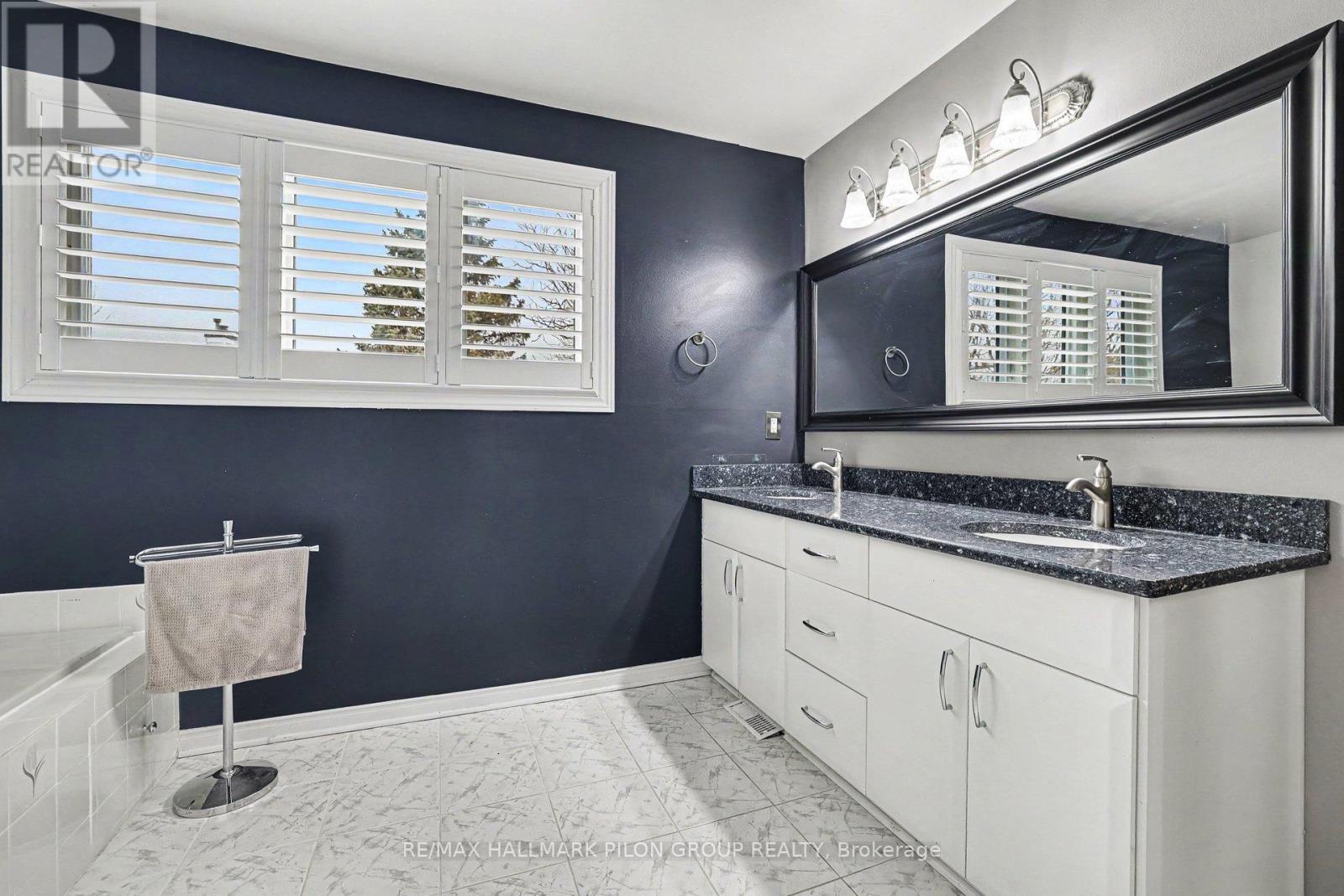 56 Townsend Drive, Ottawa, Ontario  K2J 2V4 - Photo 14 - X12956388