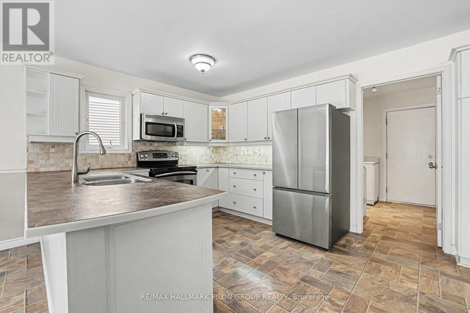 56 Townsend Drive, Ottawa, Ontario  K2J 2V4 - Photo 6 - X12956388