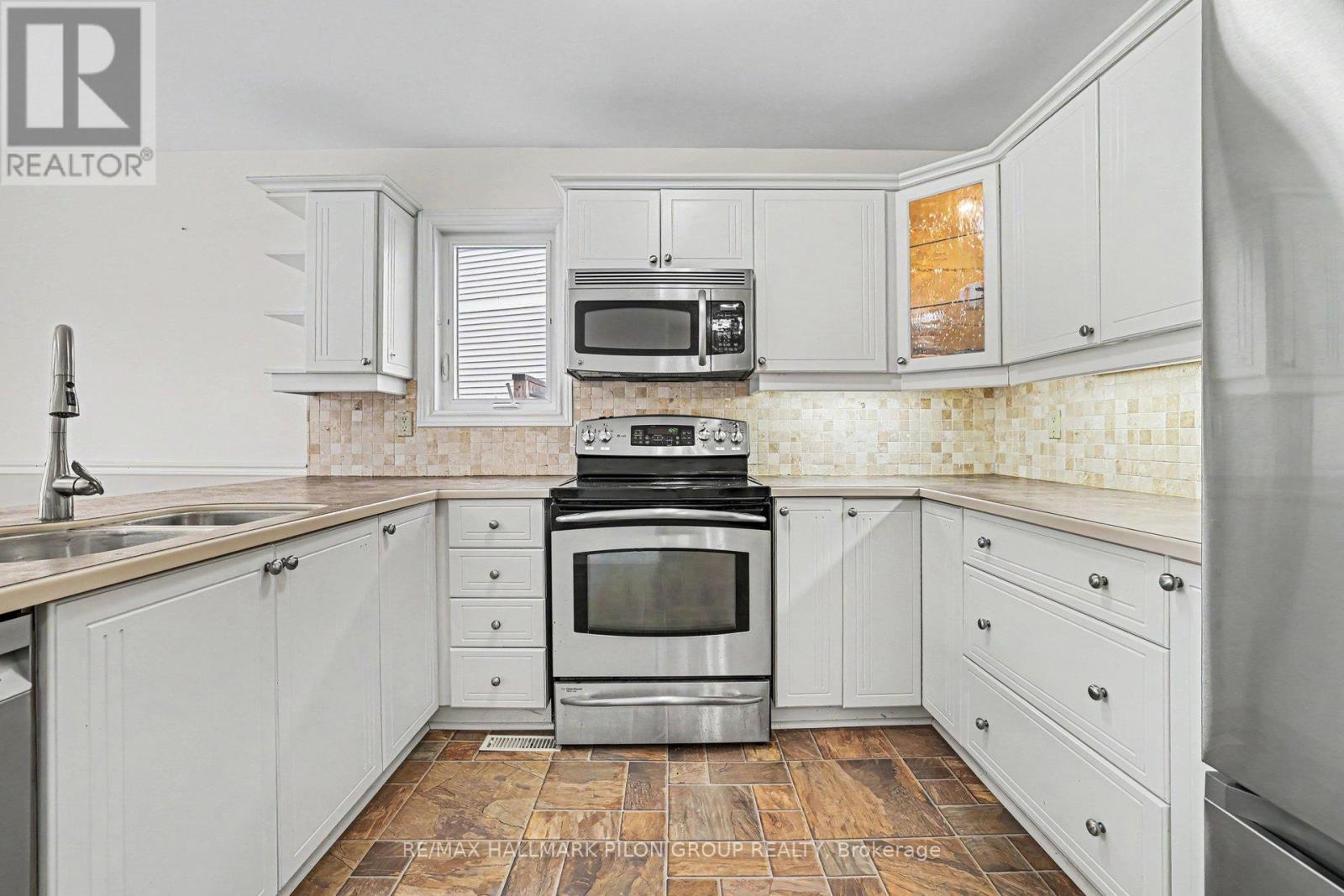 56 Townsend Drive, Ottawa, Ontario  K2J 2V4 - Photo 7 - X12956388