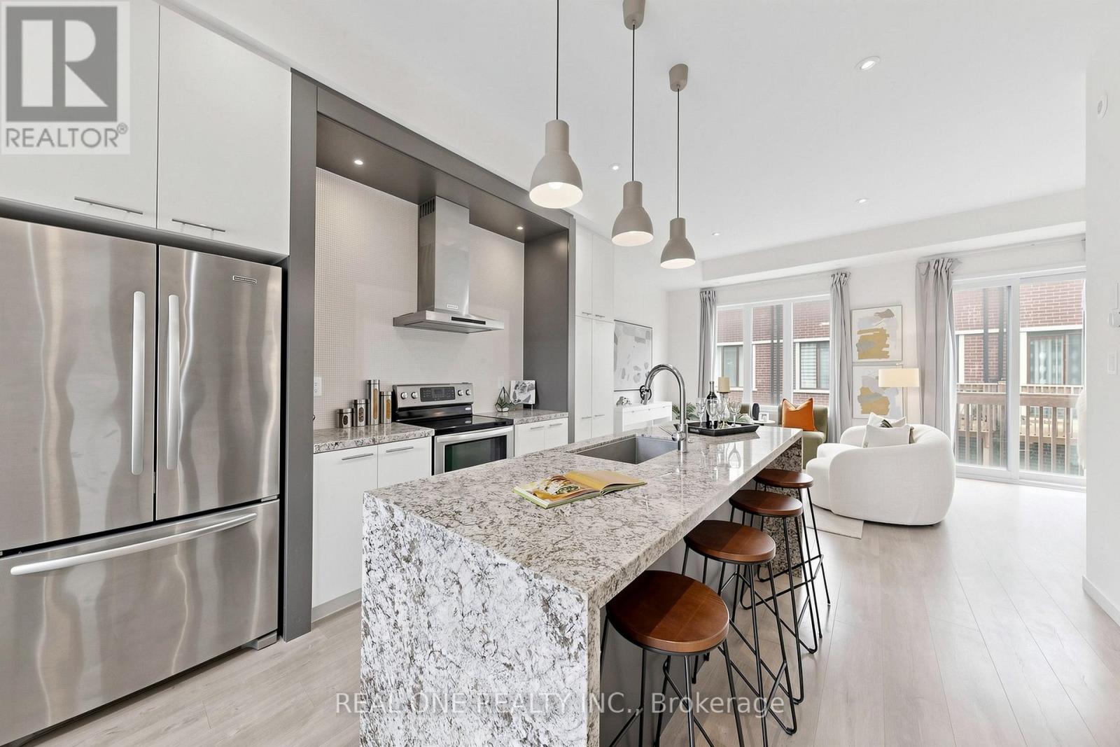 101 Genuine Lane, Richmond Hill, Ontario  L4B 0E5 - Photo 6 - N12956256