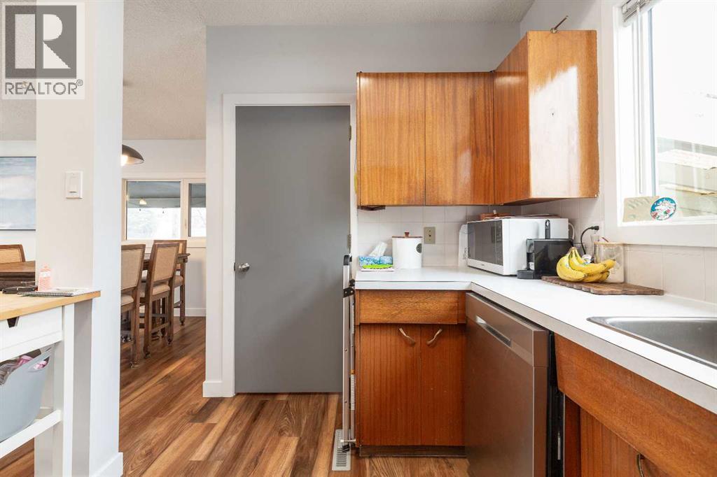 1806 17a Street S, Lethbridge, Alberta  T1K 1Z8 - Photo 11 - A2298877