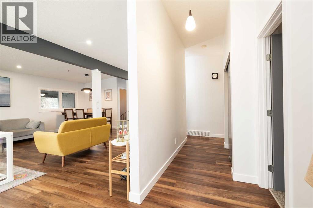 1806 17a Street S, Lethbridge, Alberta  T1K 1Z8 - Photo 4 - A2298877