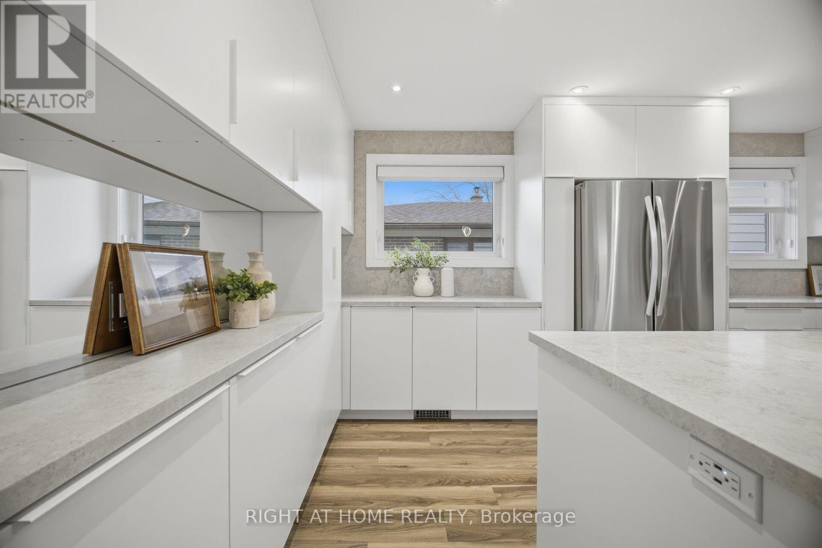 1492 Agnew Road, Mississauga, Ontario  L5J 3G9 - Photo 13 - W12956392