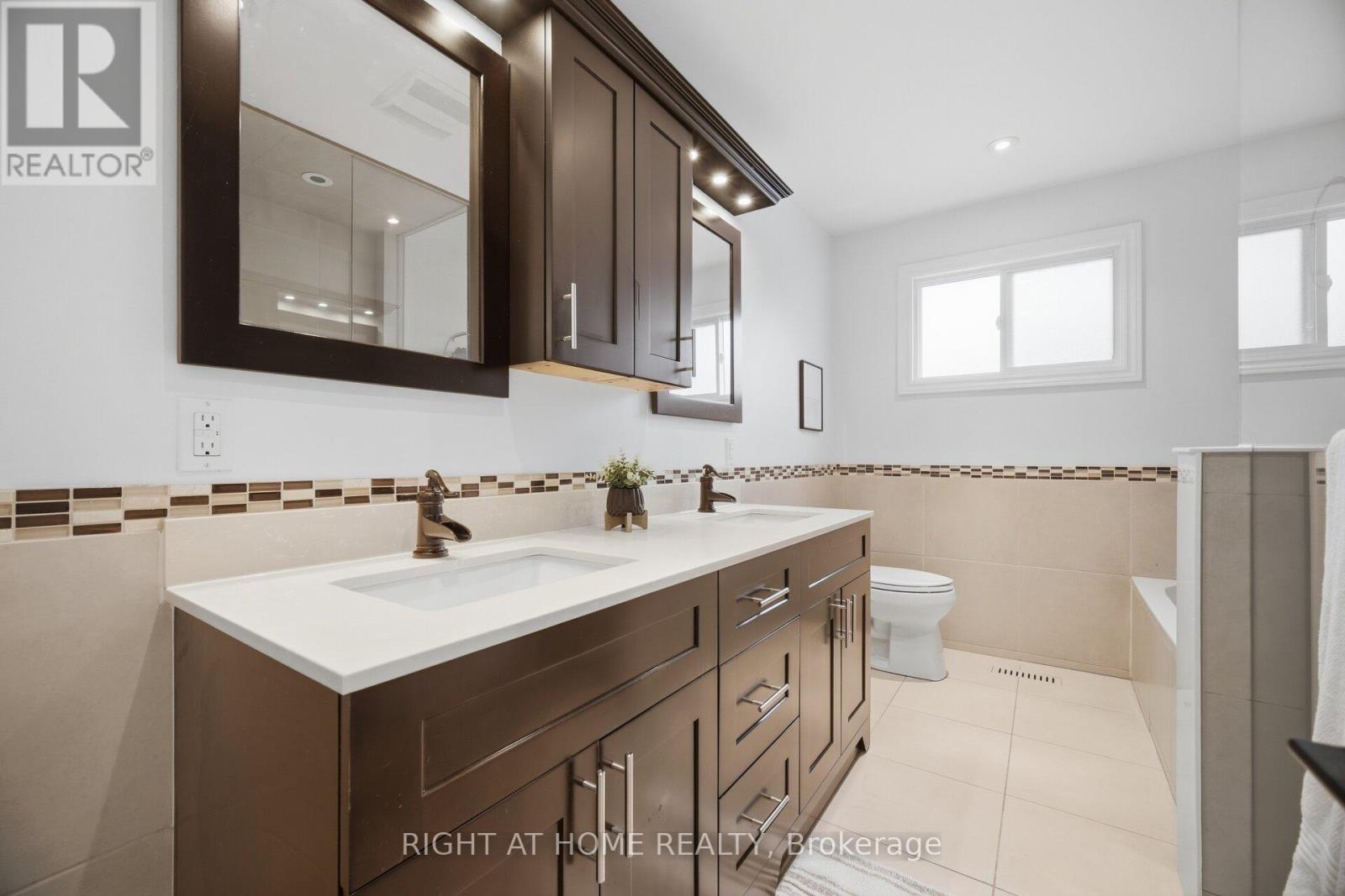 1492 Agnew Road, Mississauga, Ontario  L5J 3G9 - Photo 33 - W12956392