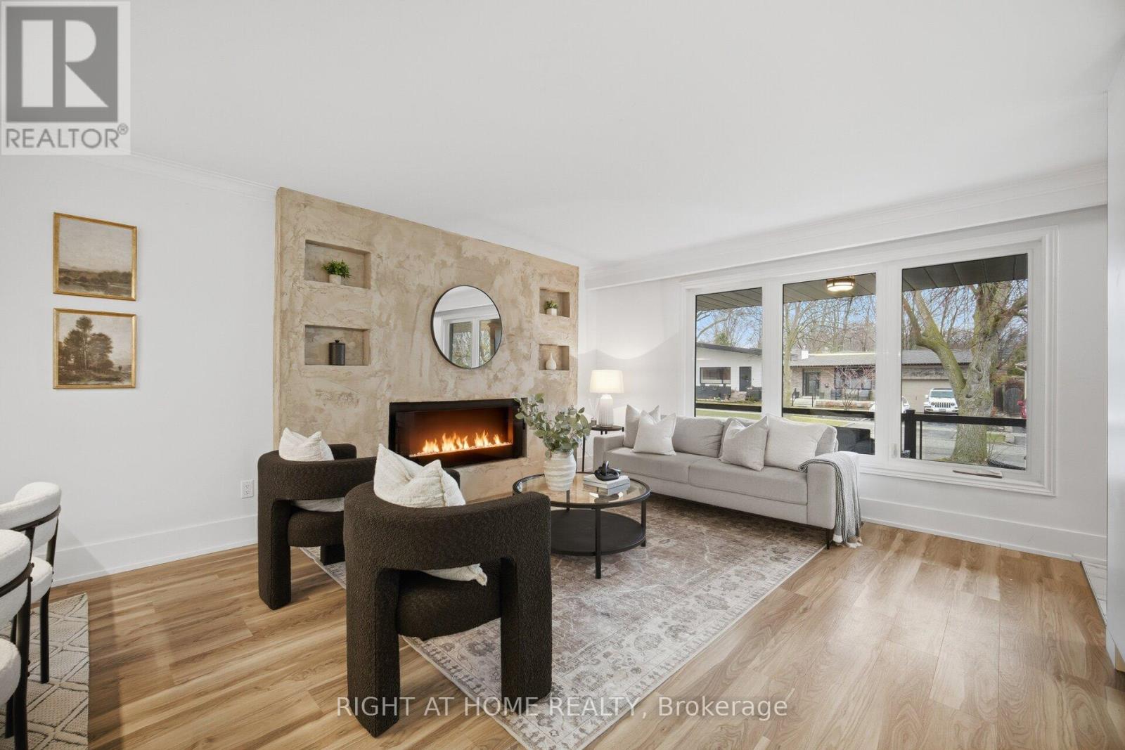 1492 Agnew Road, Mississauga, Ontario  L5J 3G9 - Photo 5 - W12956392