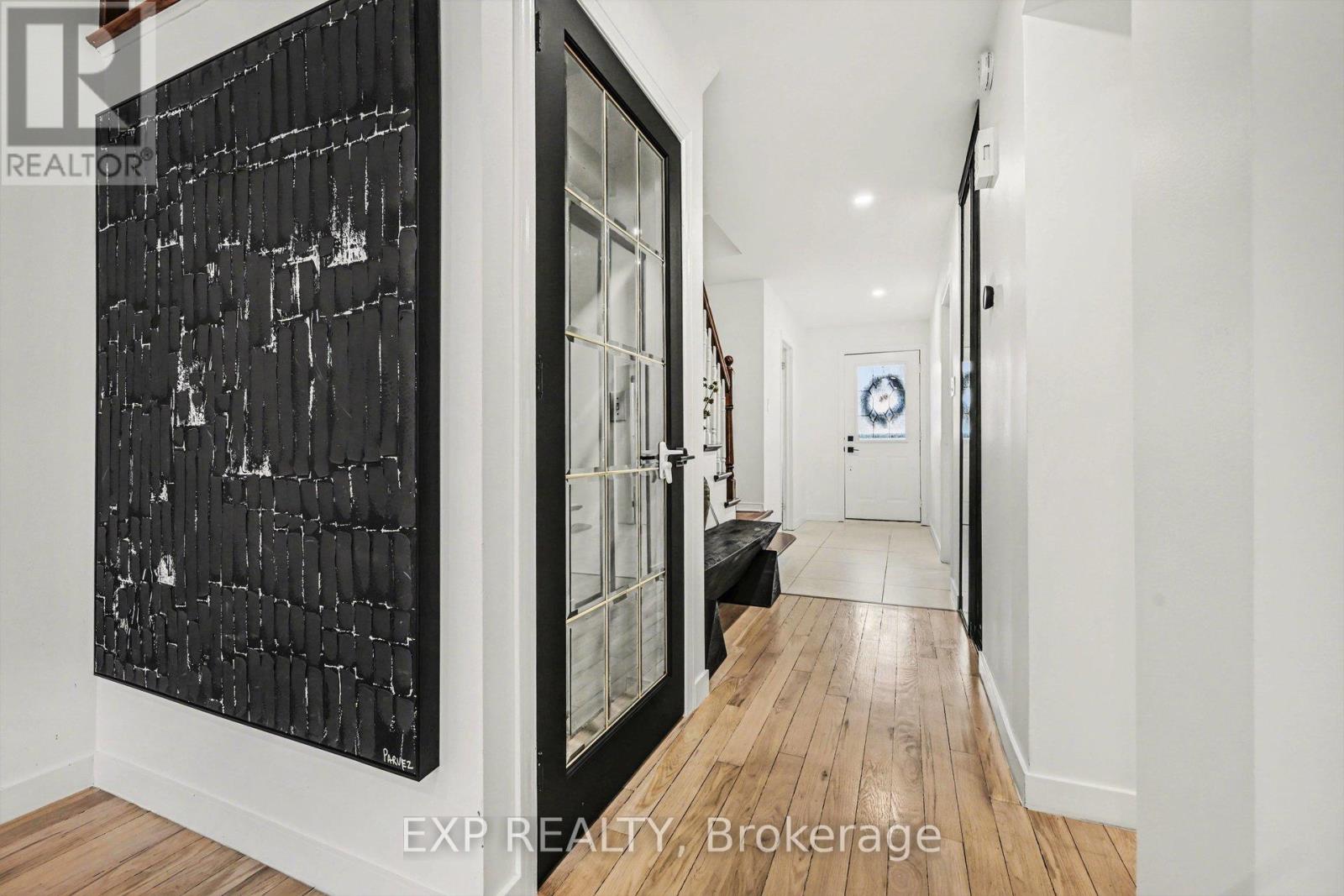 15 Hendrie Court, Ottawa, Ontario  K2L 4A4 - Photo 6 - X12868868