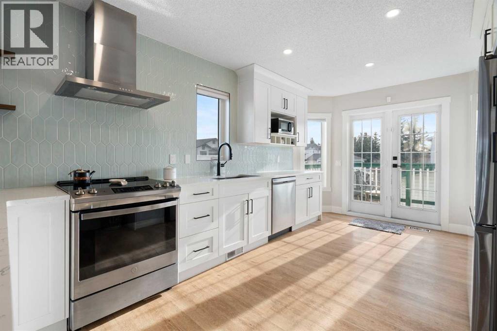 111 Woodside Circle NW, Airdrie, Alberta  T4B 2J8 - Photo 10 - A2283388