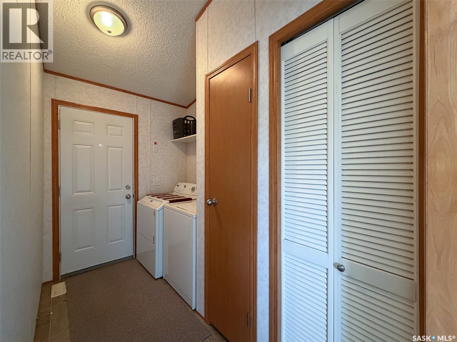 213 - 217 2nd Street W, Climax, Saskatchewan  S0N 0N0 - Photo 20 - SK032060