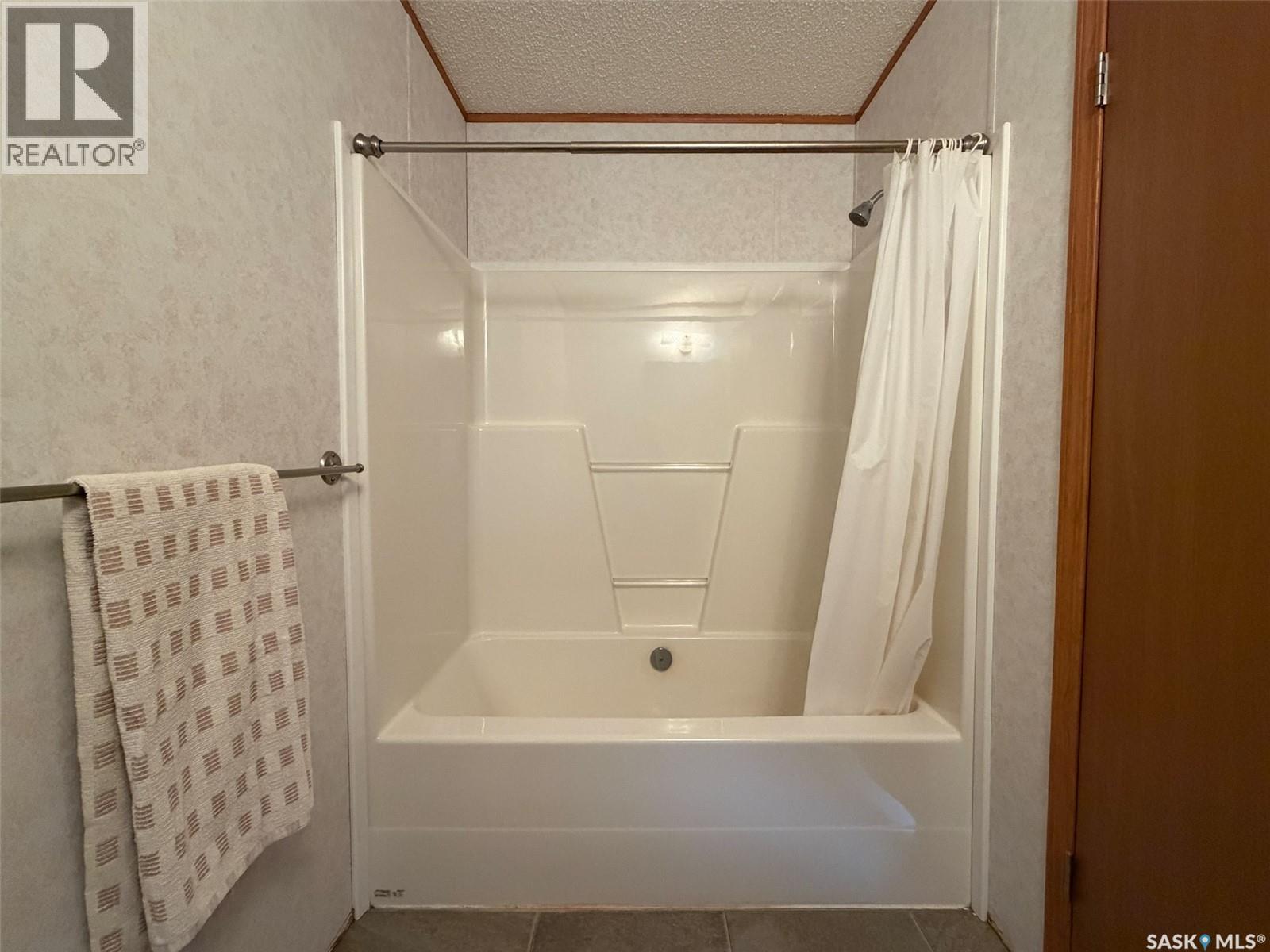 213 - 217 2nd Street W, Climax, Saskatchewan  S0N 0N0 - Photo 26 - SK032060