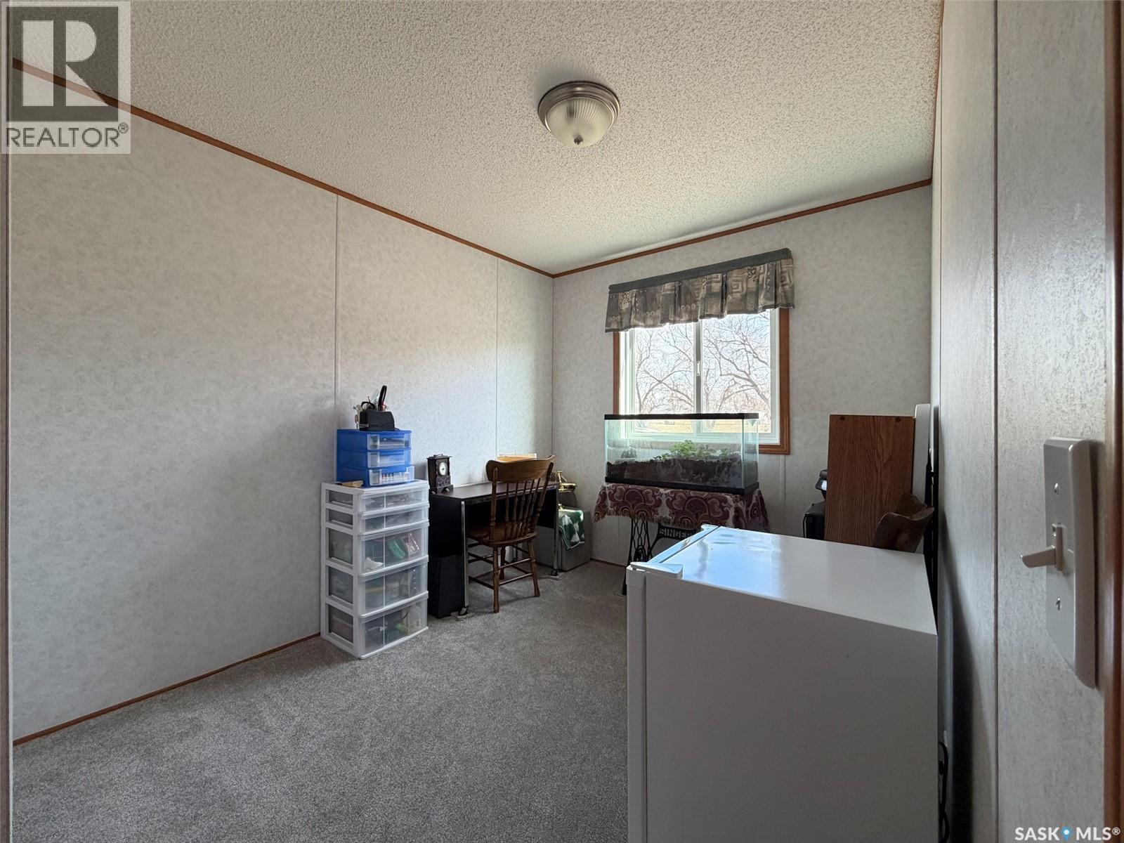 213 - 217 2nd Street W, Climax, Saskatchewan  S0N 0N0 - Photo 27 - SK032060