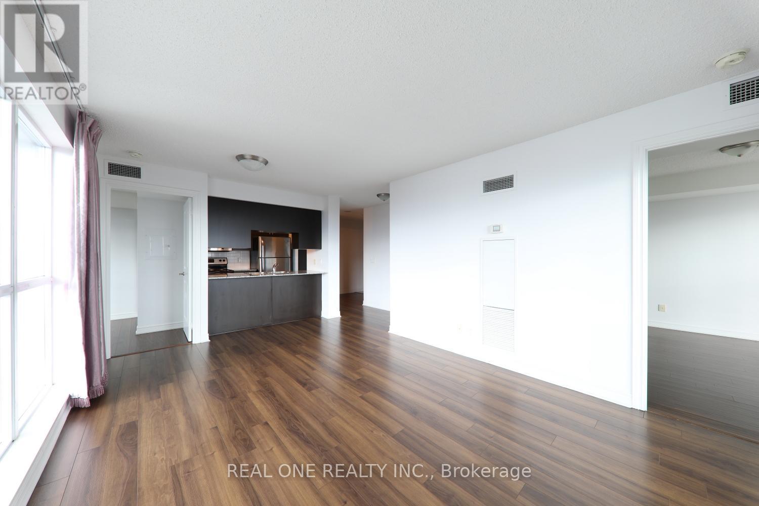 1502 - 50 Town Centre Court, Toronto, Ontario  M1P 0A9 - Photo 2 - E12956312