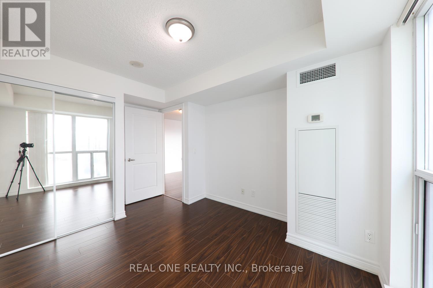 1502 - 50 Town Centre Court, Toronto, Ontario  M1P 0A9 - Photo 9 - E12956312