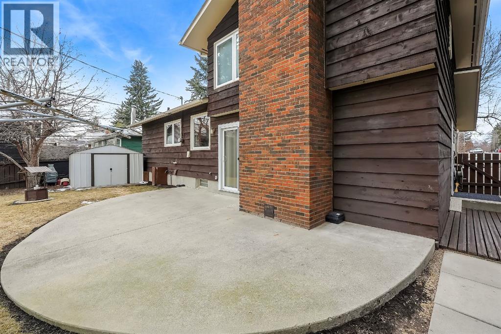 1102 Lake Christina Way SE, Calgary, Alberta  T2J 2R3 - Photo 47 - A2296764