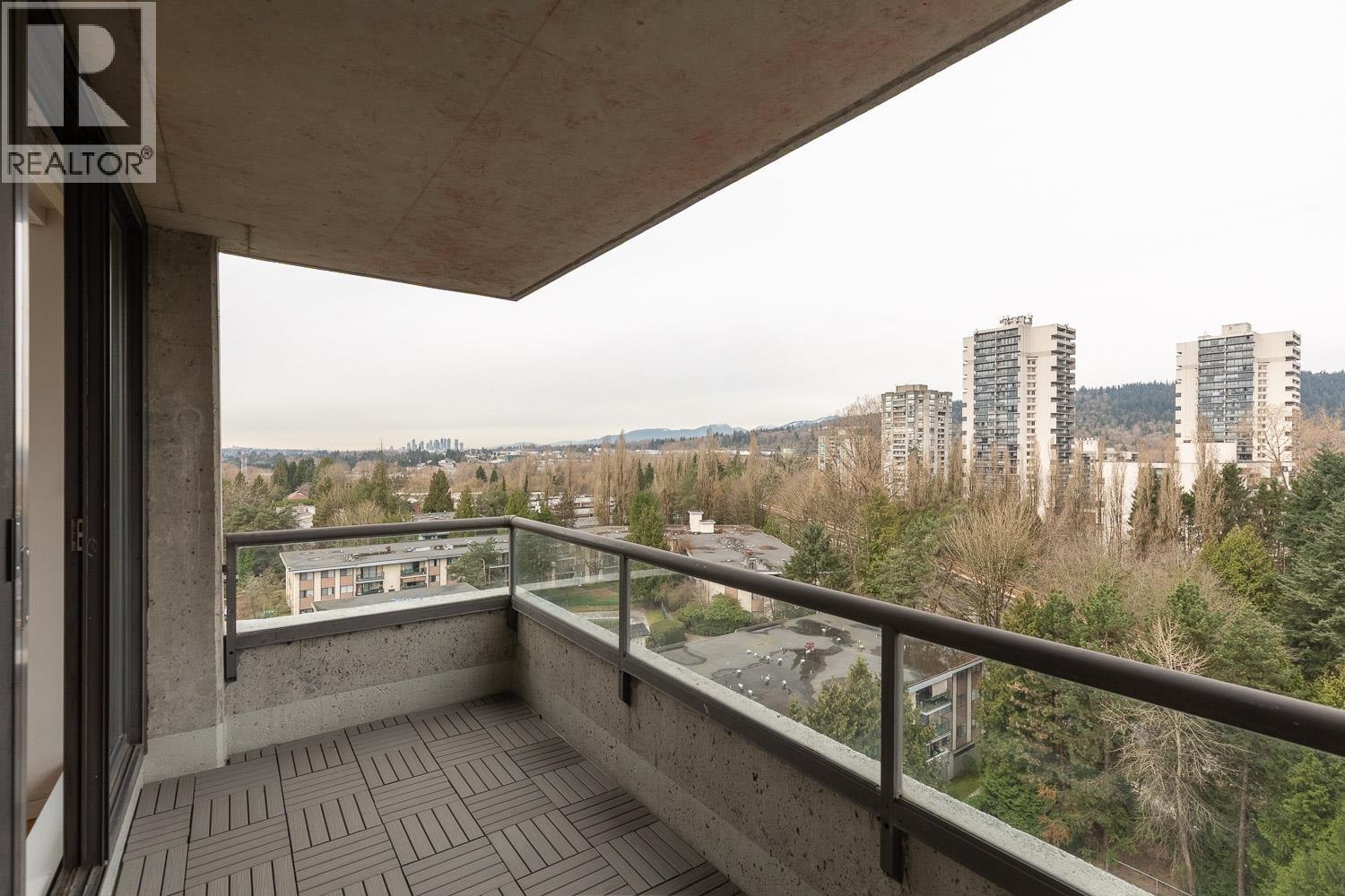 1206 3970 Carrigan Court, Burnaby, British Columbia  V3N 4S5 - Photo 4 - R3106913