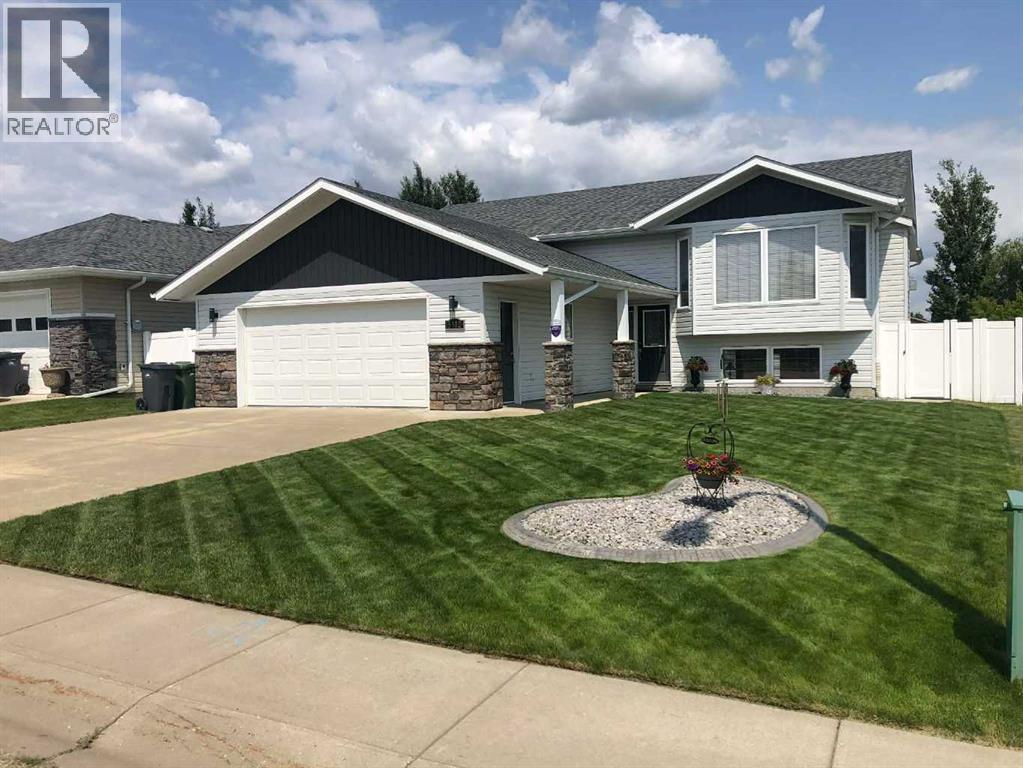 5912 62 Avenue, Ponoka, Alberta