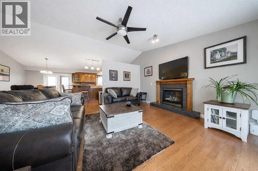 5912 62 Avenue, Ponoka, Alberta  T4J 1V5 - Photo 6 - A2294314