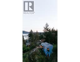 4477 STRATHCONA ROAD, North Vancouver, British Columbia