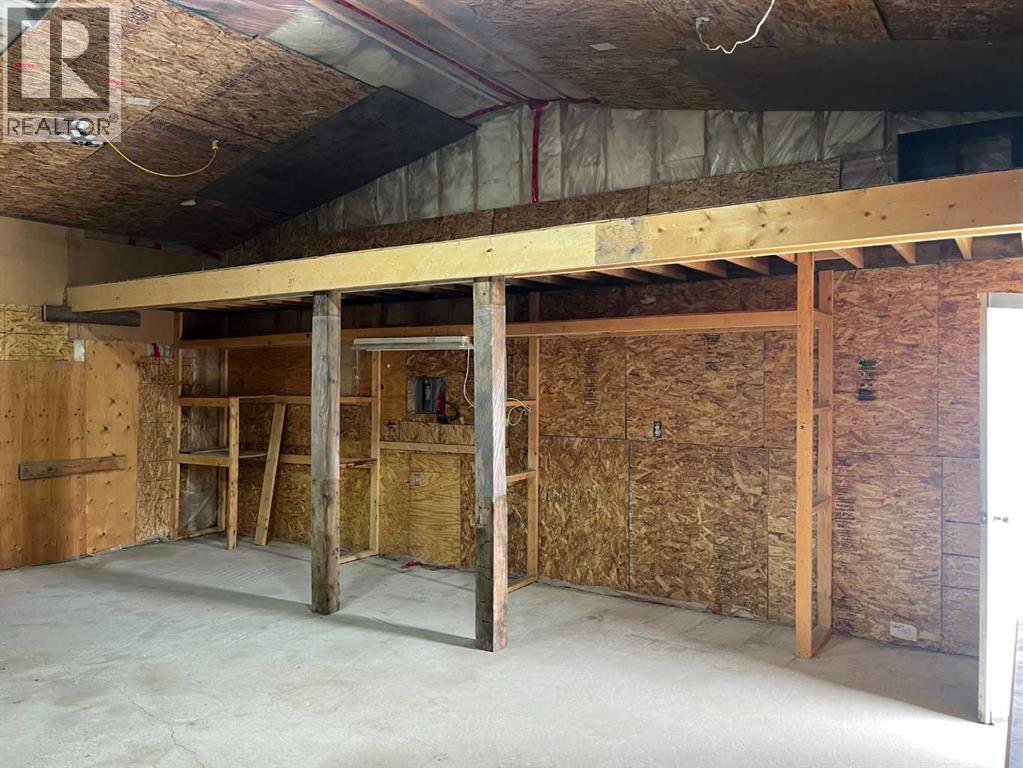 426 12b Street N, Lethbridge, Alberta  T1H 0M7 - Photo 8 - A2298320