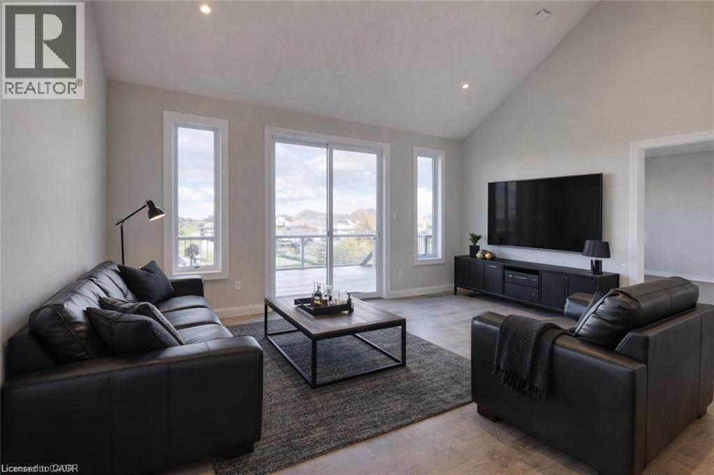 113 Bean Street, Harriston, Ontario  N0G 1Z0 - Photo 4 - 40817592