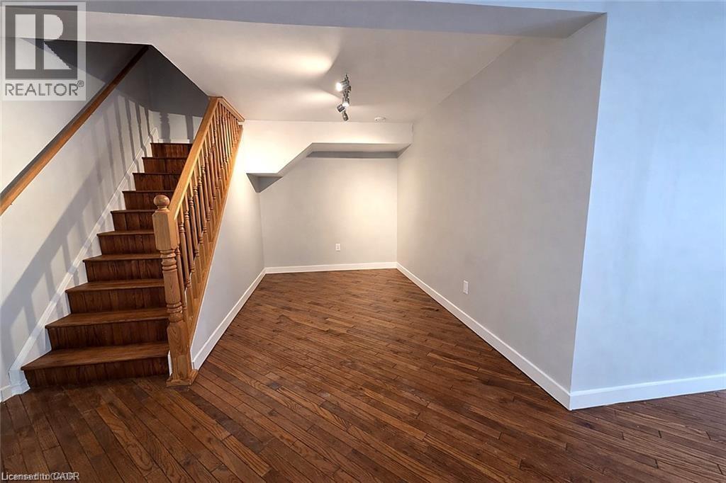 43 Southwood Drive Unit# 2, Kitchener, Ontario  N2E 2E6 - Photo 4 - 40817545