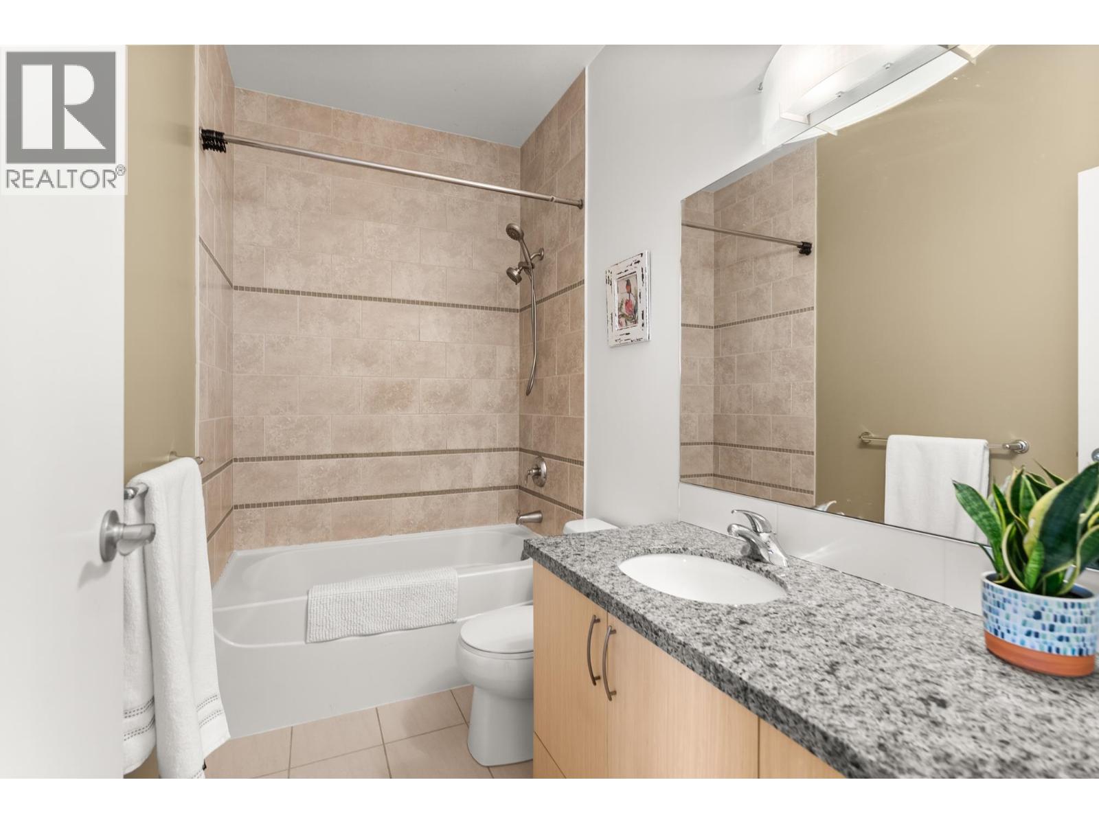 202 6233 London Road, Richmond, British Columbia  V7E 6R7 - Photo 25 - R3105139