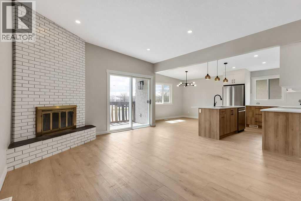 10 & 12 Silver Springs Drive NW, Calgary, Alberta  T3B 2X8 - Photo 7 - A2297383