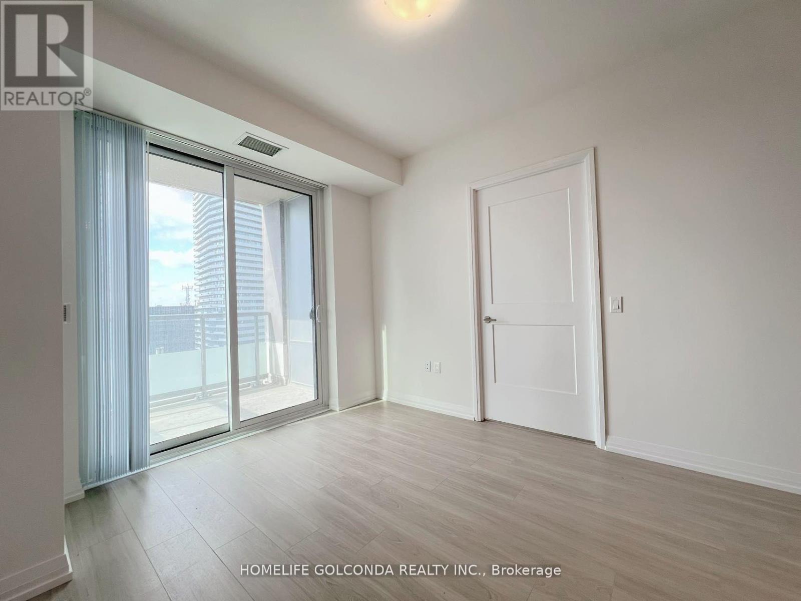 2316 - 50 Dunfield Avenue, Toronto, Ontario  M4S 0E4 - Photo 9 - C12956420