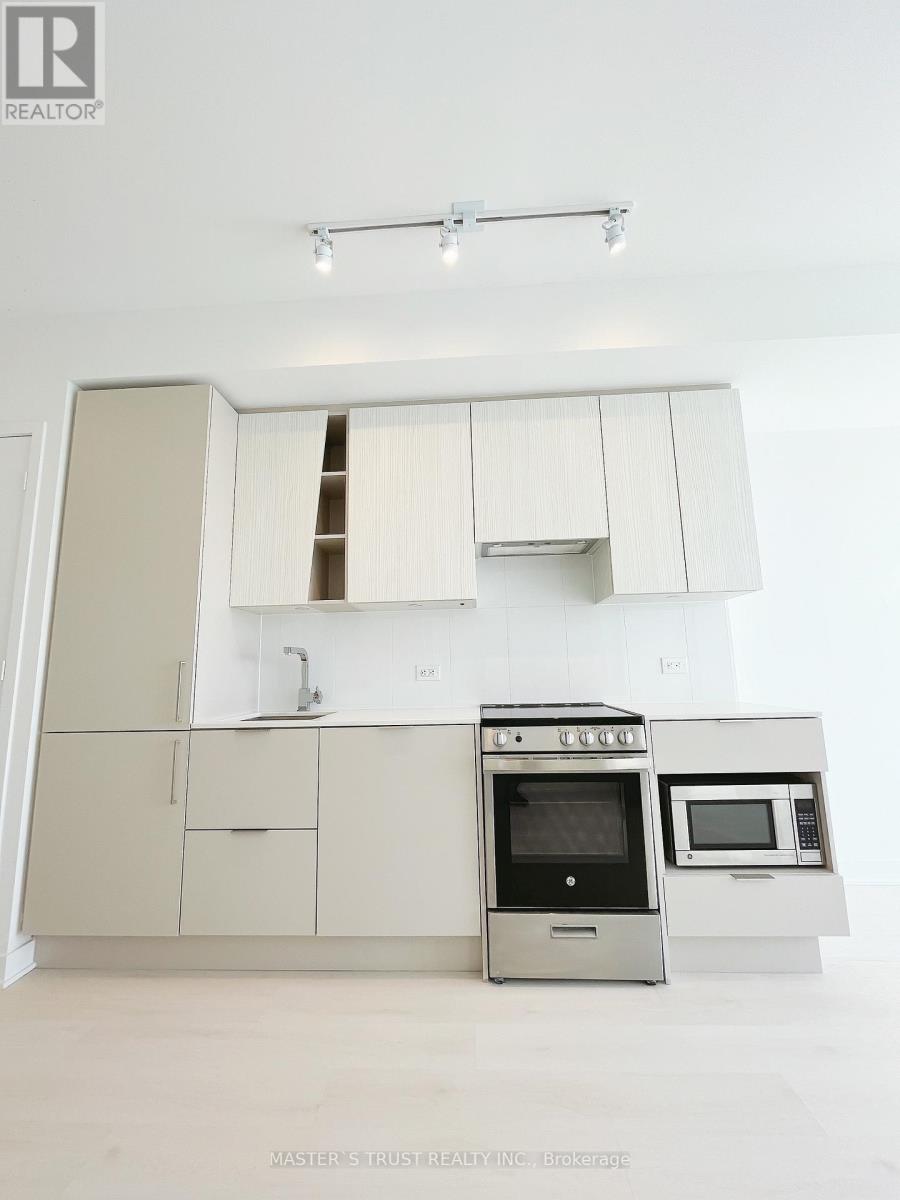 2205 - 3900 Confederation Parkway, Mississauga, Ontario  L5B 0M3 - Photo 5 - W12956426