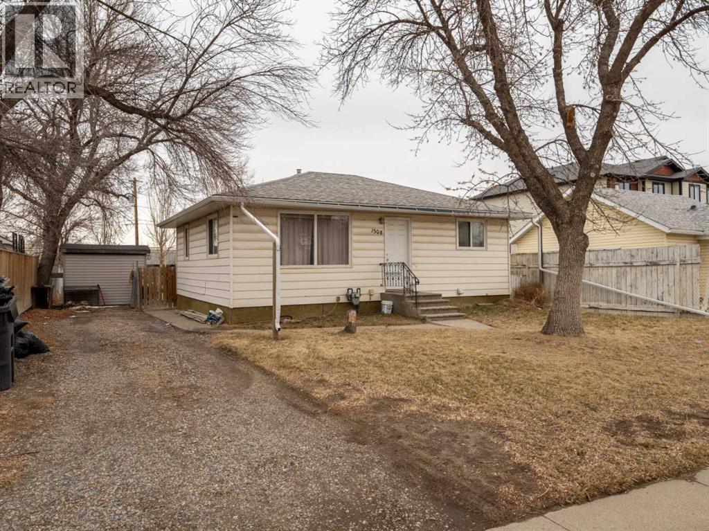 1508 19 Avenue, Coaldale, Alberta  T1M 1A1 - Photo 2 - A2297194