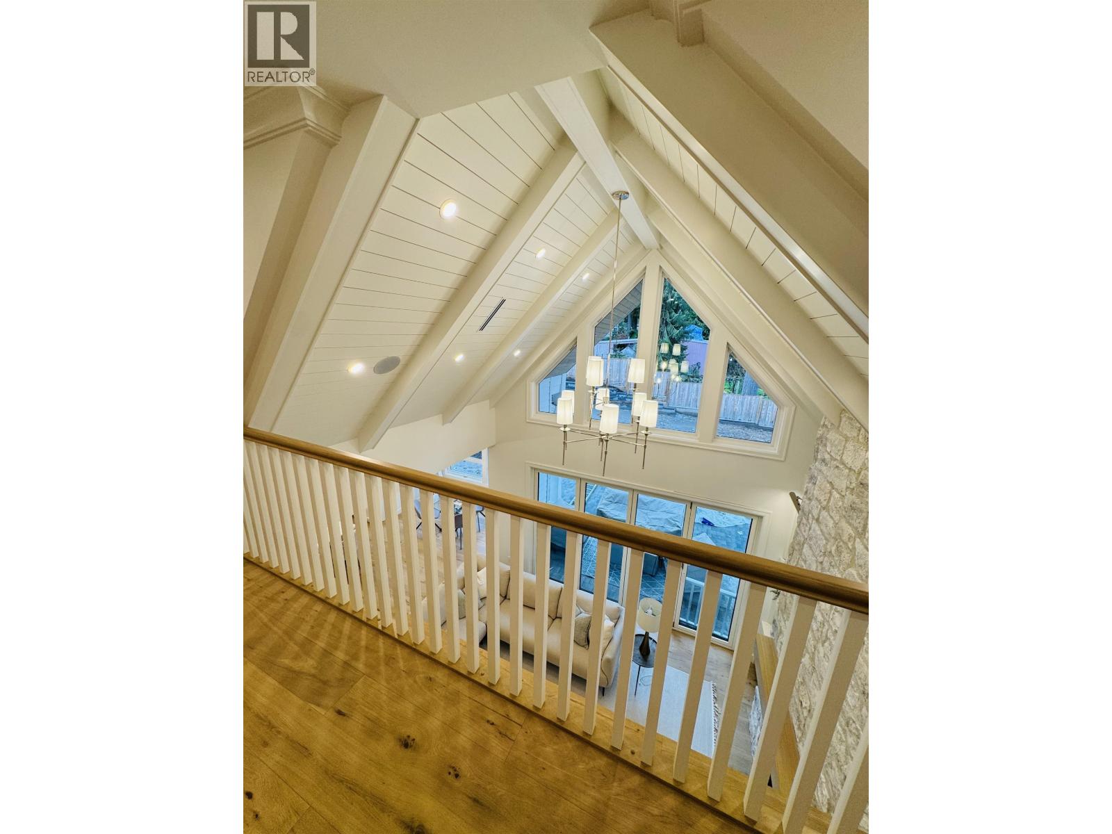 690 E Windsor Road, North Vancouver, British Columbia  V7N 1K7 - Photo 23 - R3068043